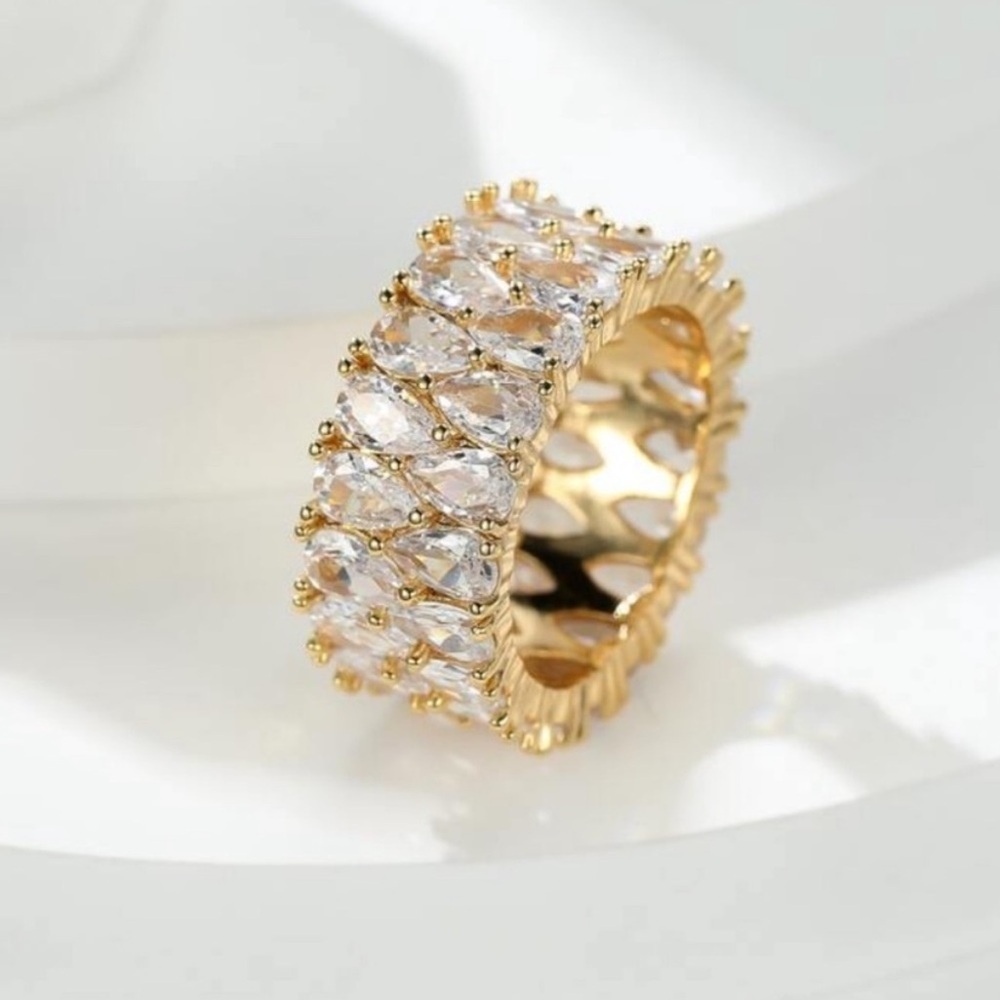 NEW Golden Crystal Marquise Ring